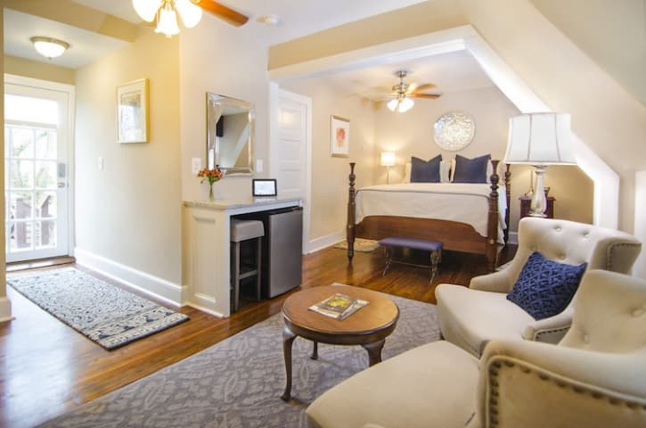 Hillbrook Inn and Spa Guest Room
