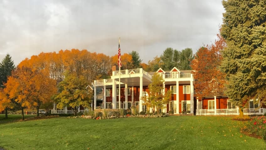Inn at Black Star Farms