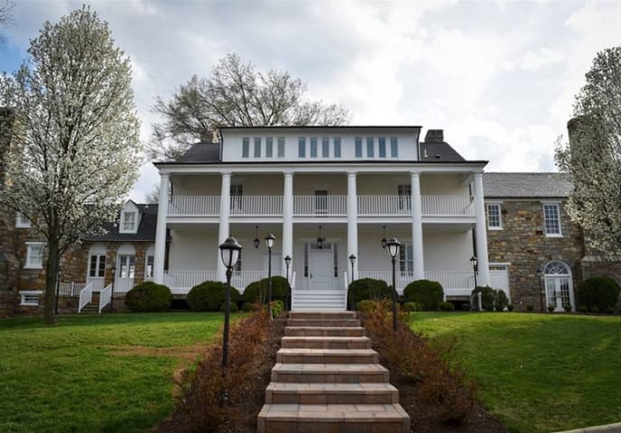 Inn at Evergreen exterior