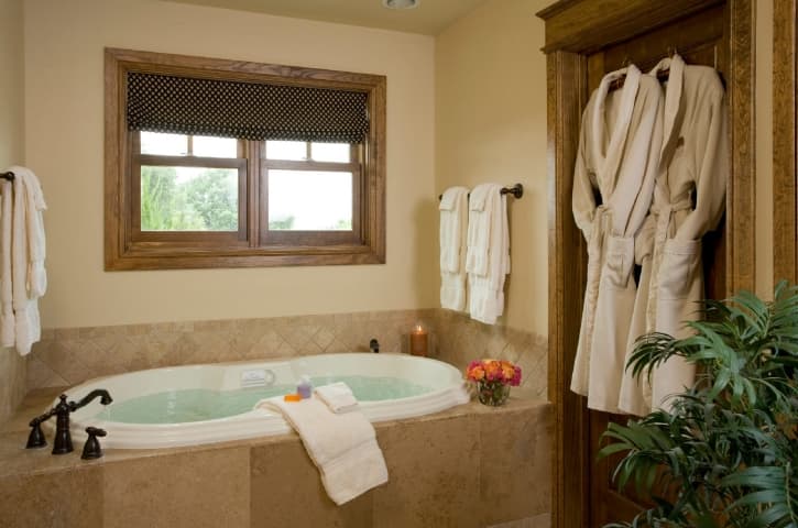 granbury belle starr suite bath