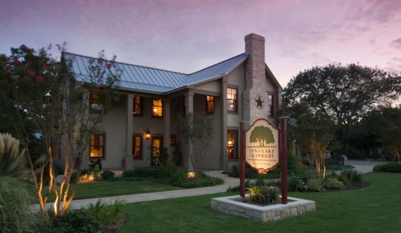 granbury facade