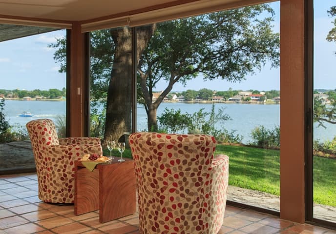 Inn on Lake Granbury a Boutique Hotel