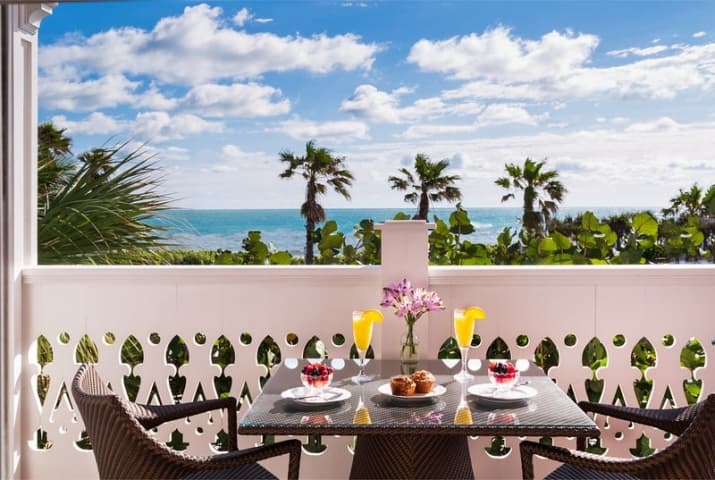 Port D'Hiver Inn breakfast on beach