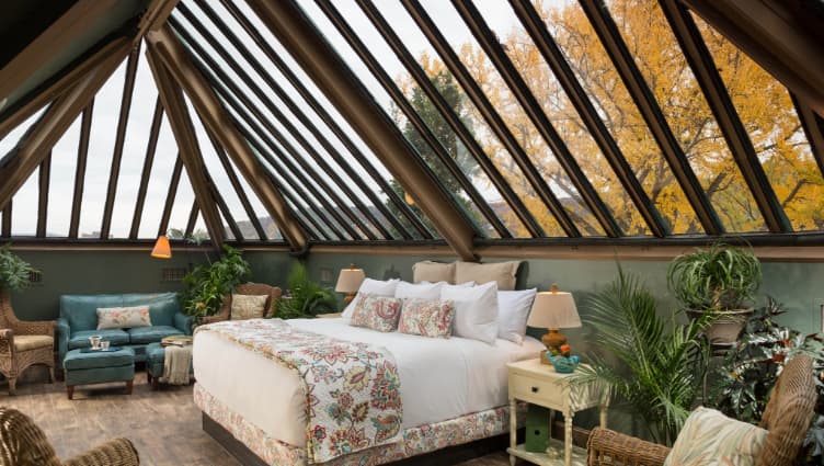 Bedroom inside of Sayre Mansion