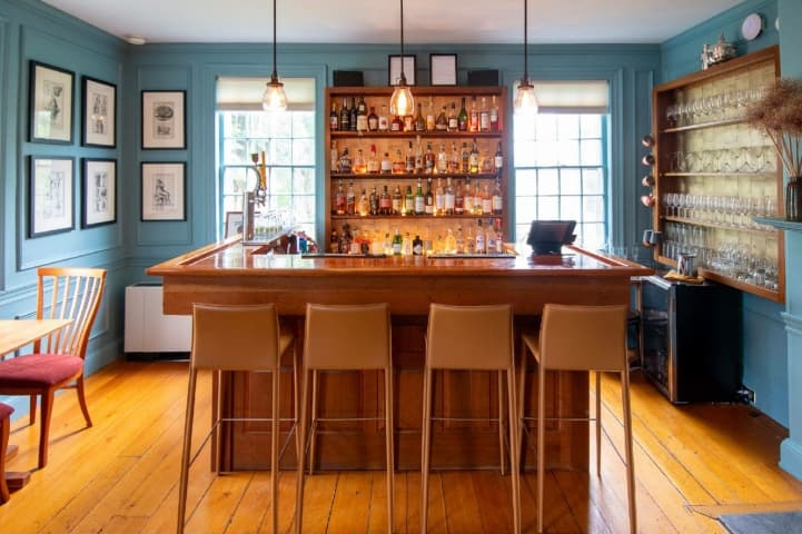 swift_house bar