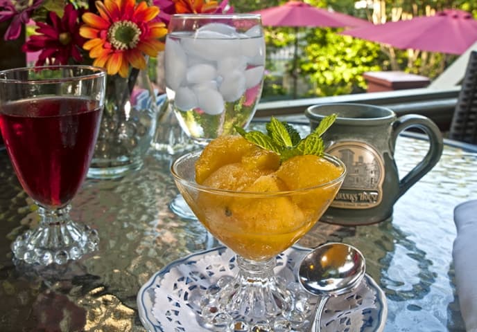 table with sorbet and tea