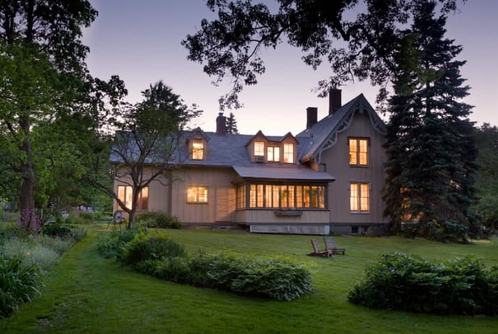 Inn at Gothic Eves