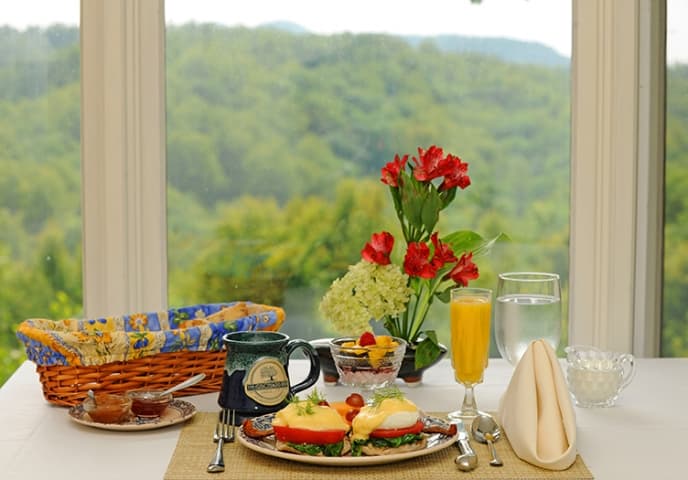 Orchard Inn Breakfast