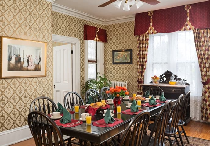 Queen Victoria Dining Room