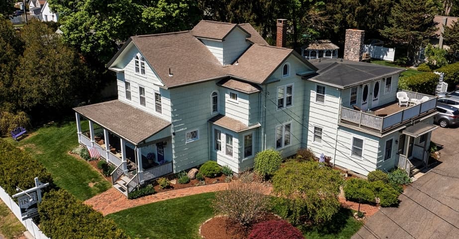 Westbrook Inn Bed & Breakfast