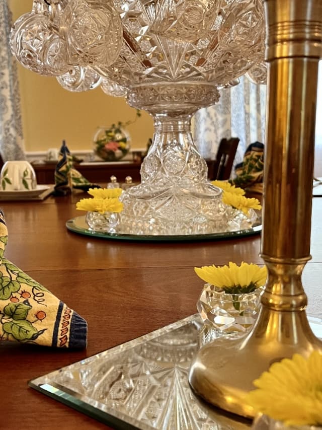 Dining Room offers separate tables on first floor