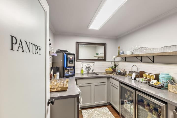 McCully Guest Pantry
