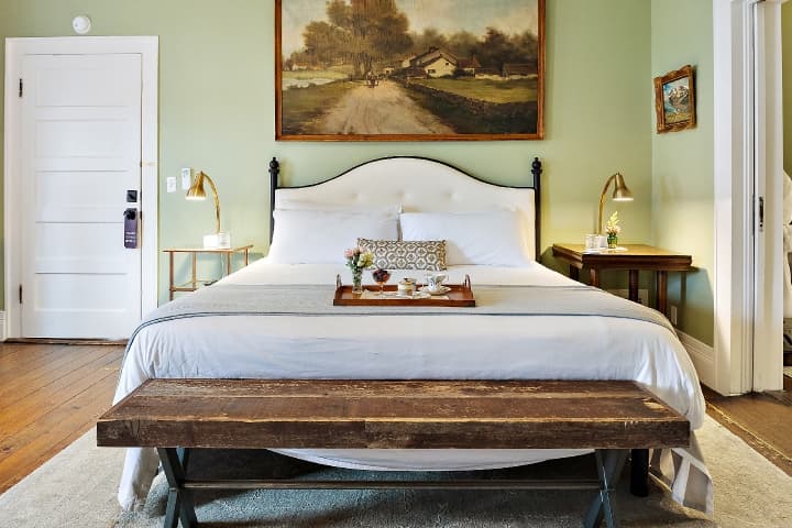 McCully House Parlor Suite