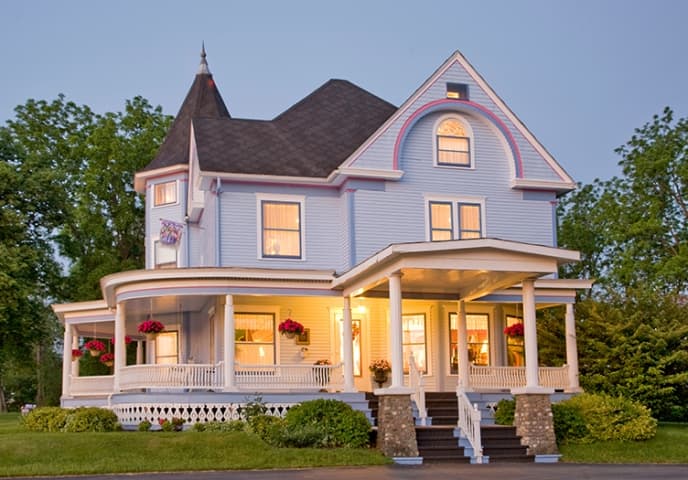 Castle in the Country Bed & Breakfast Inn