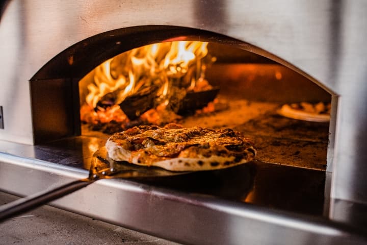 Wood-Fired Pizza Oven