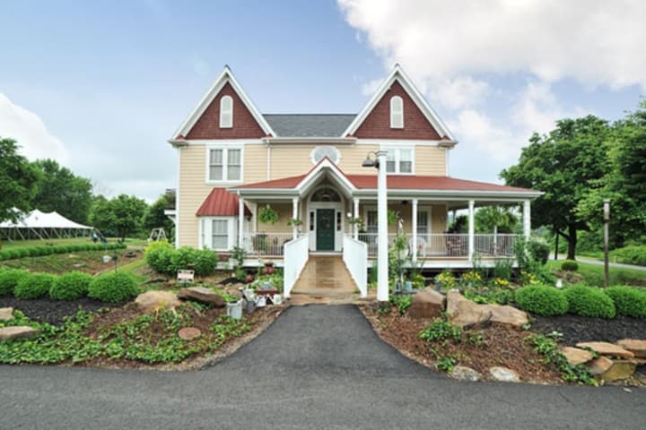 chapel-valley-estates-front-exterior-view