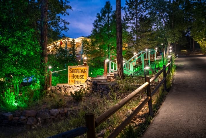 Sheridan House Inn