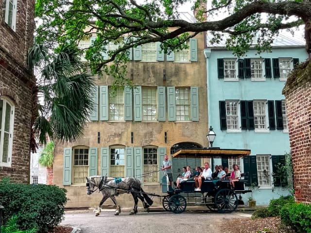 Discover Charleston Package