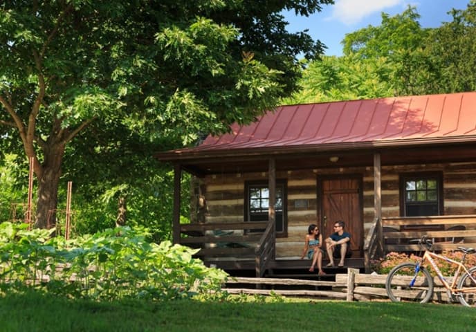 Fort Lewis Lodge Cabin in wooded area