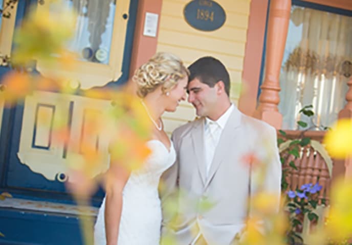 Gingerbread Mansion- wedding couple