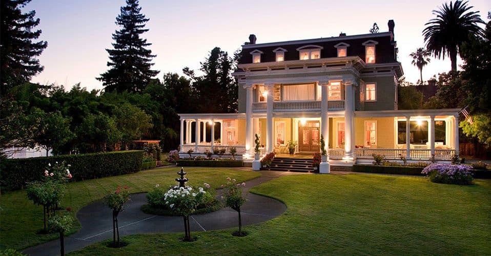 Churchill Manor