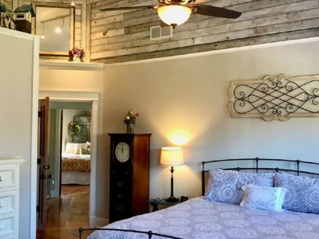 Chapel Valley Estate Bed & Breakfast