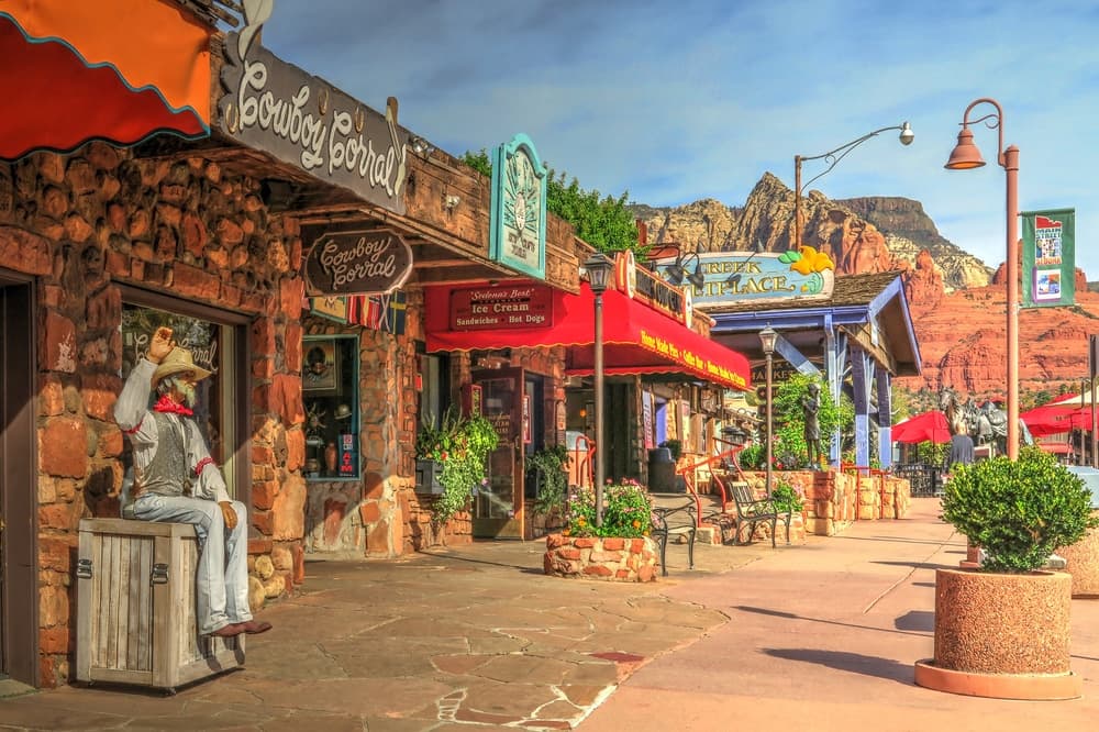 Stay at one of the best places to stay in Sedona and enjoy this charming downtown
